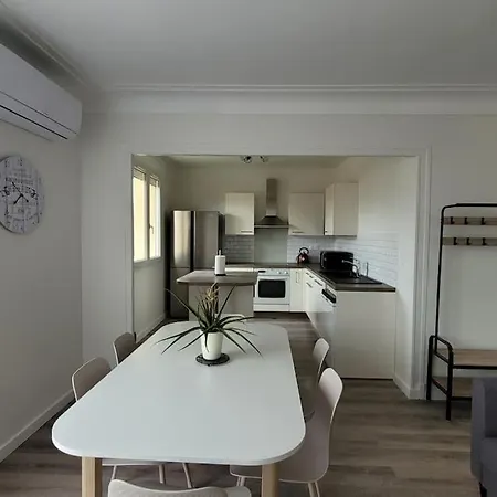 Appartement Bel T5 Neuf Avec 4 *